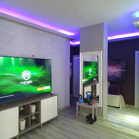 Apartment Spacious In With Bubble Bath