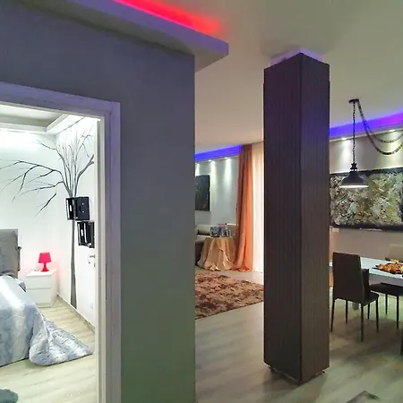 Spacious In With Bubble Bath * Luino