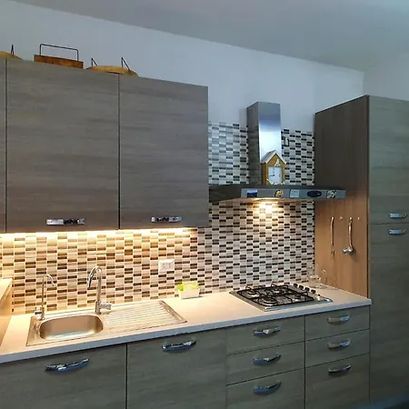 Spacious In With Bubble Bath * Luino